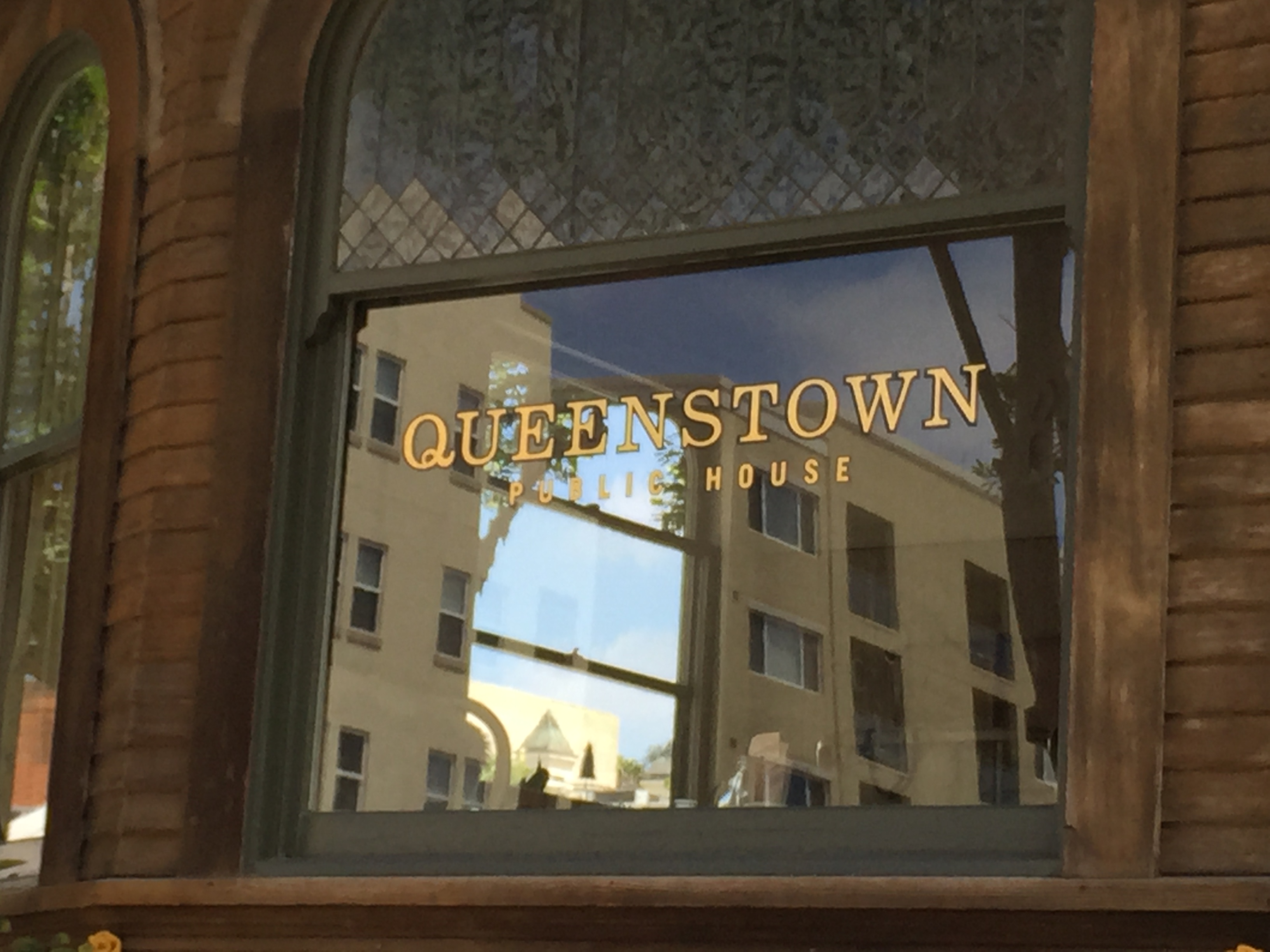 Queenstown Public House livelovesaute